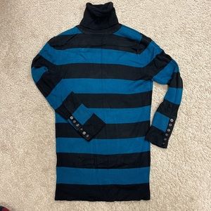 Express women’s 3/4 sleeve turtleneck